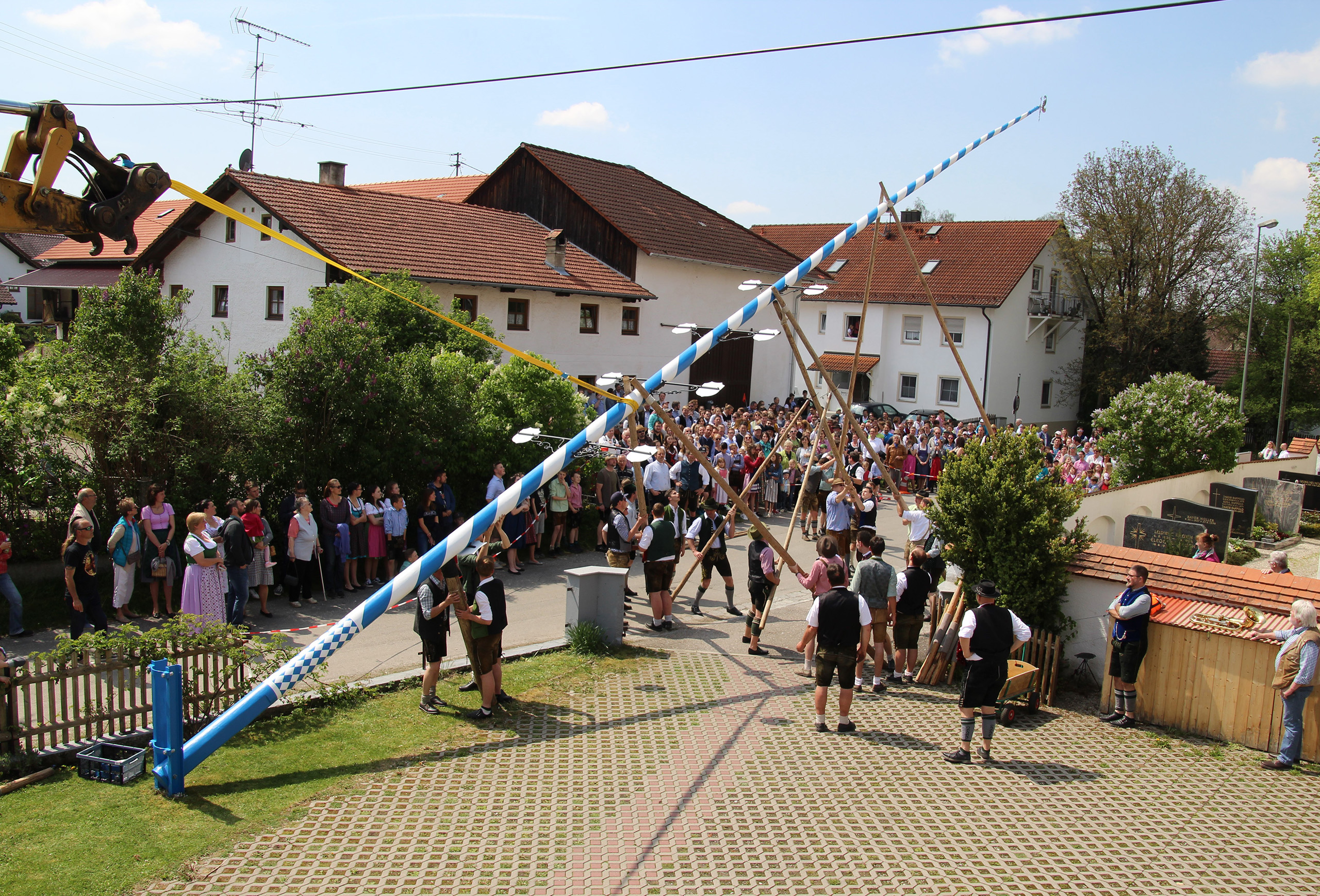 Maibaumaufstellen 2019